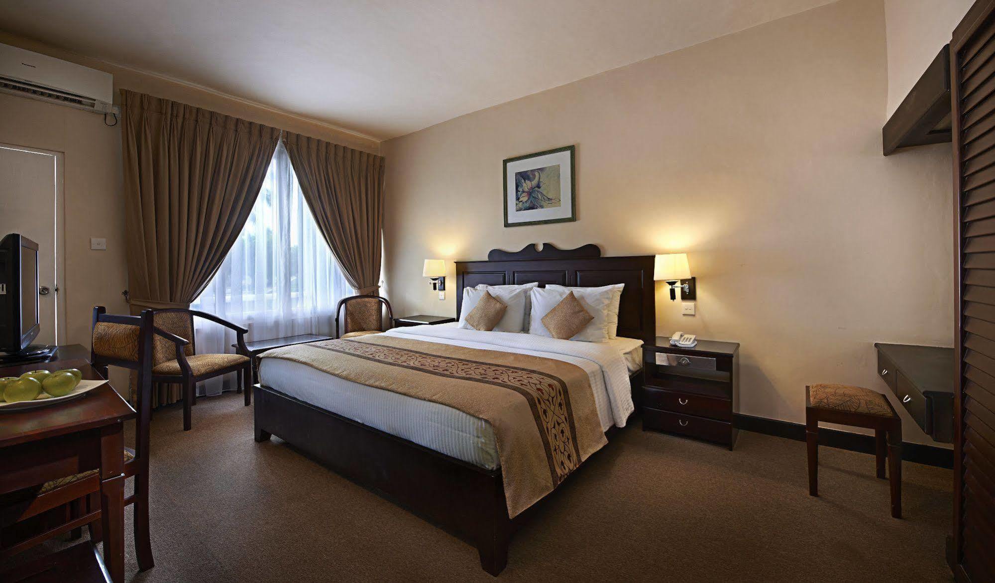 Berjaya Hotel Colombo Dehiwala-Mount Lavinia Kültér fotó