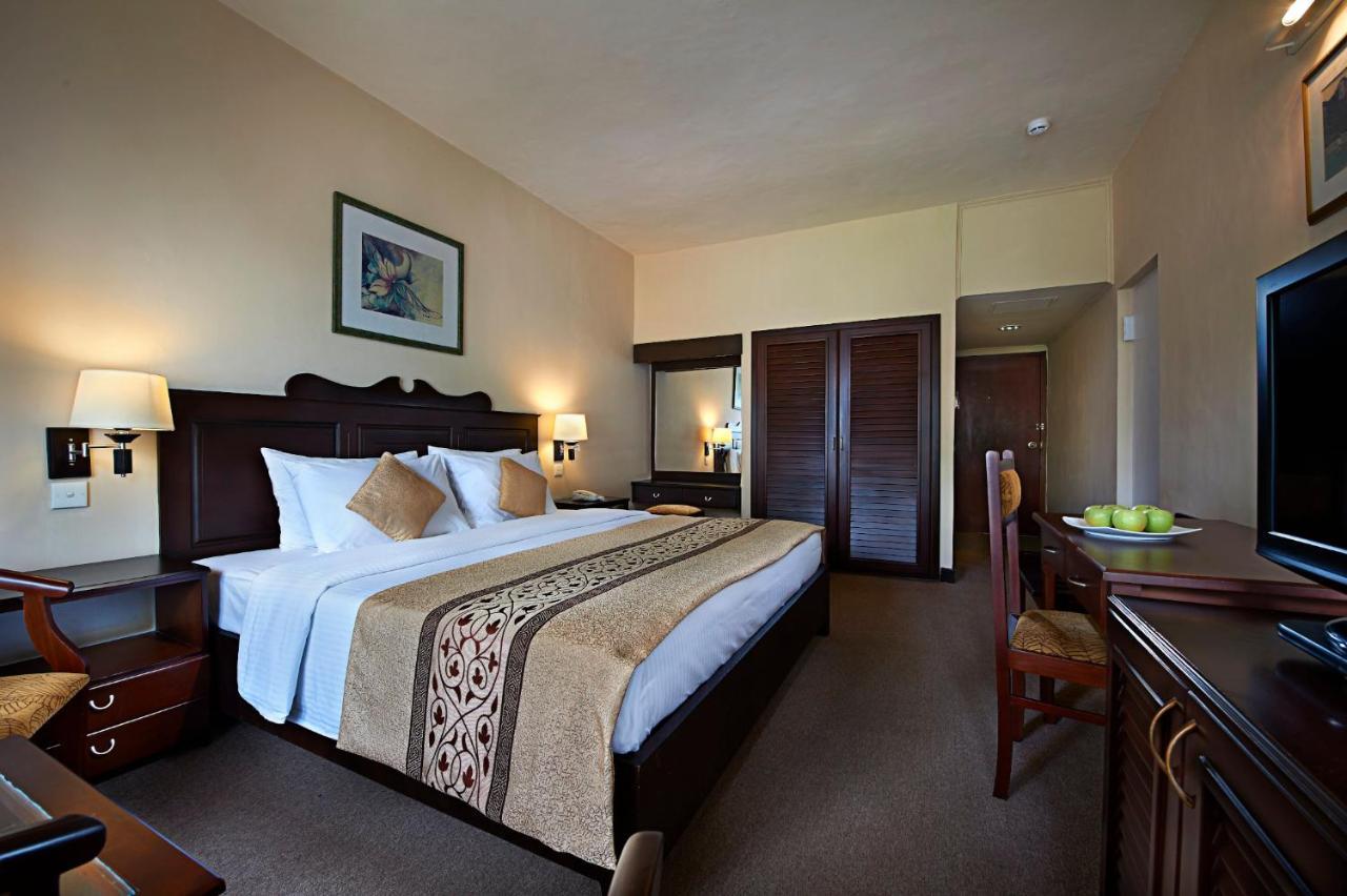 Berjaya Hotel Colombo Dehiwala-Mount Lavinia Kültér fotó